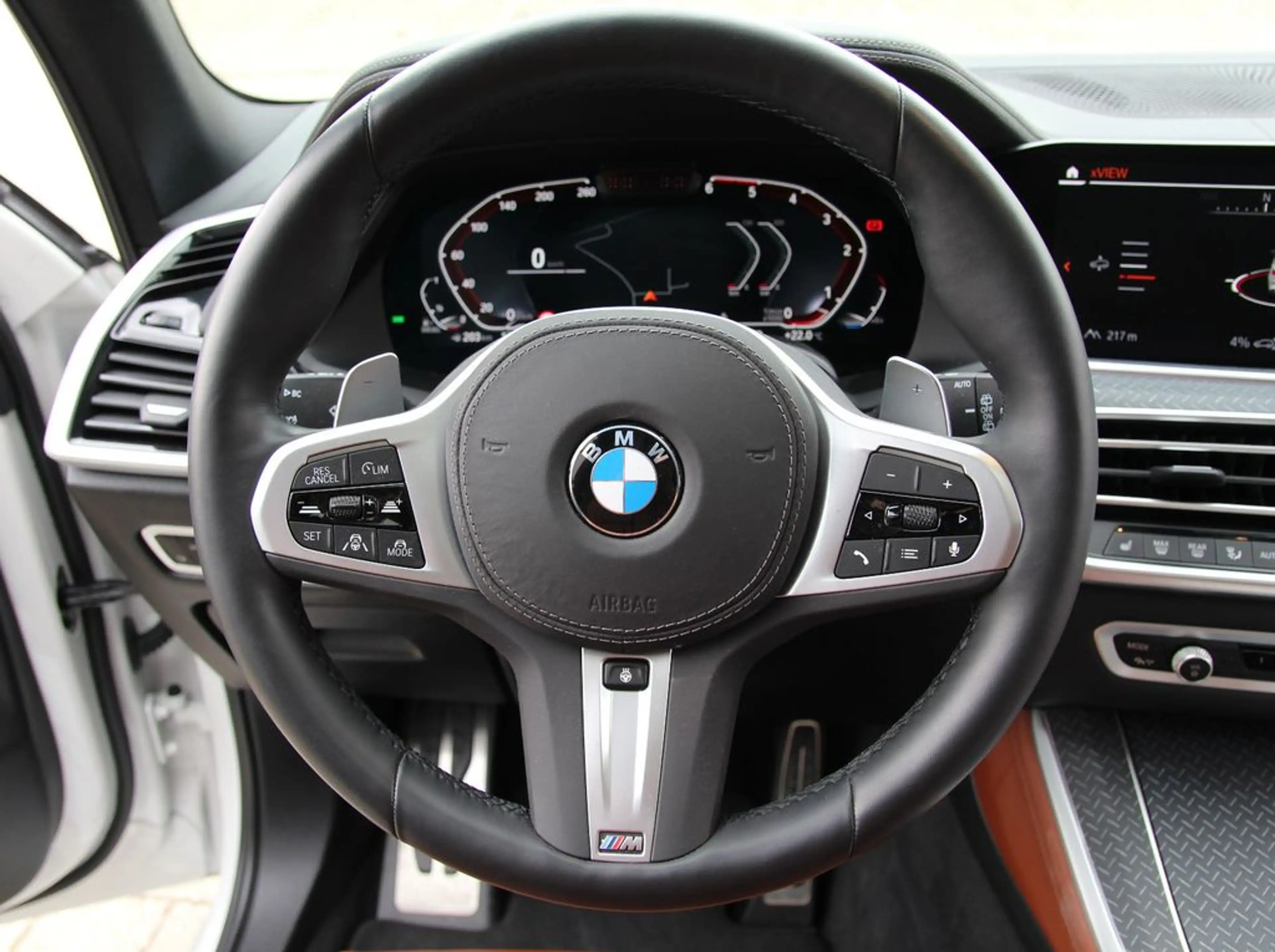 BMW X5 xDrive 40 d M Sport — photo 9