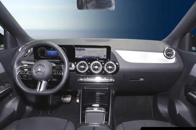 Mercedes-Benz Gla view 10