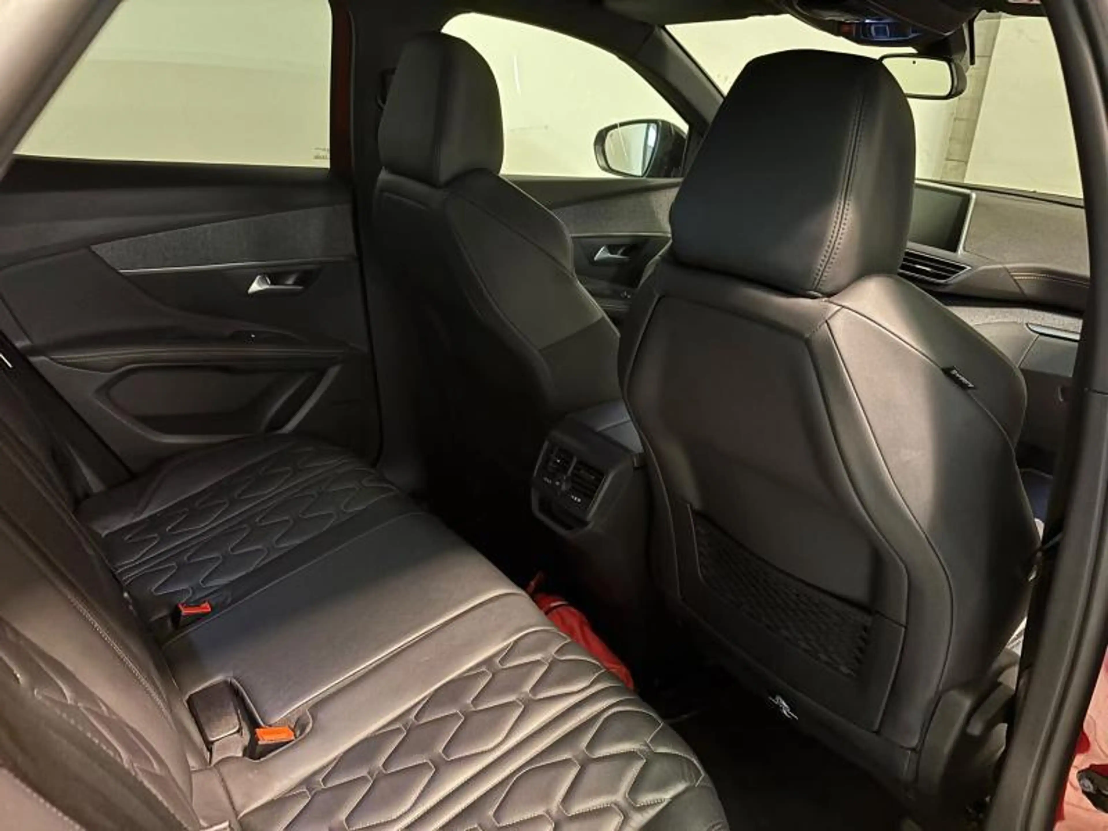 Peugeot 3008 GT Line — photo 15