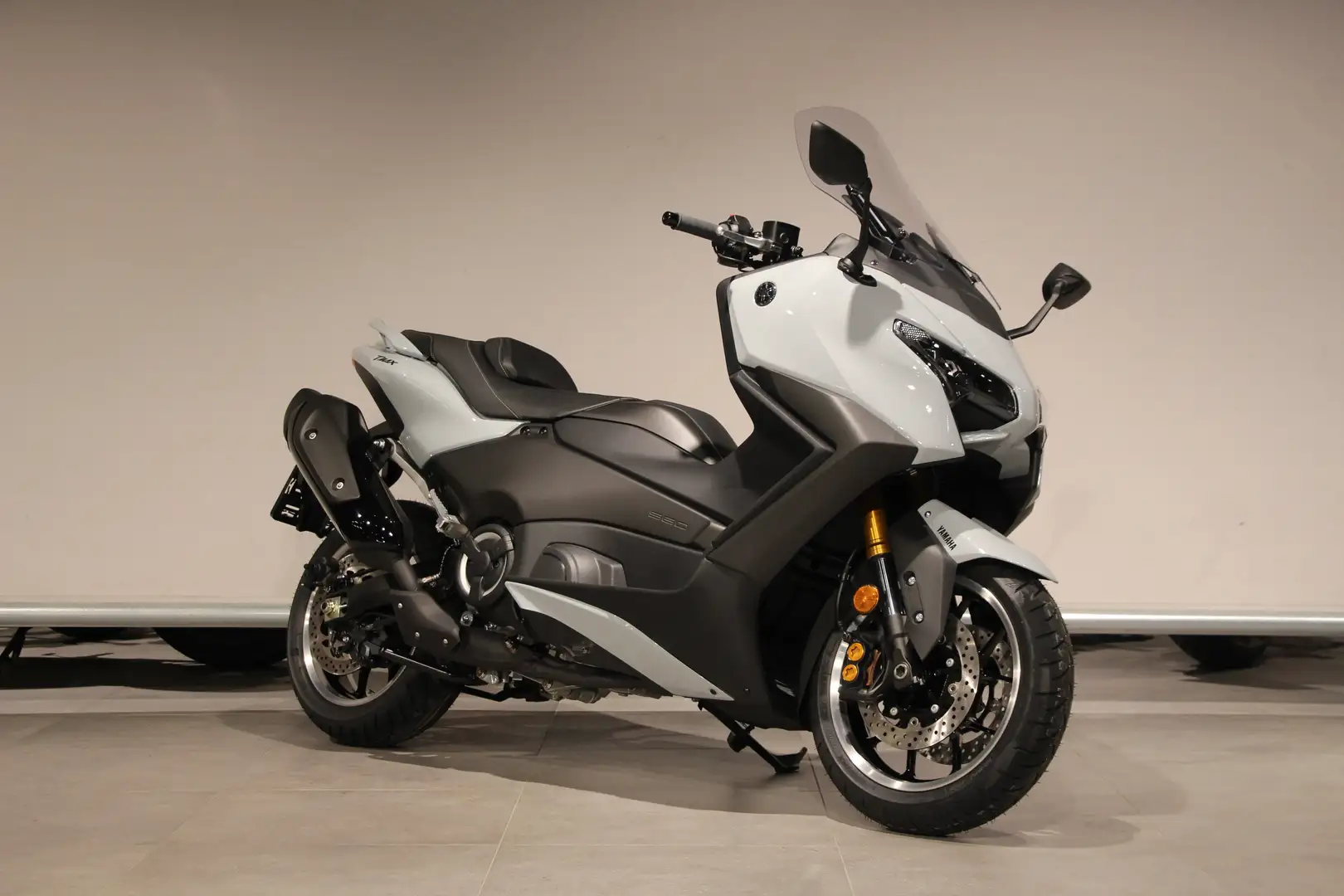 Yamaha TMAX 560 T-MAX TECH MAX Gri - 2