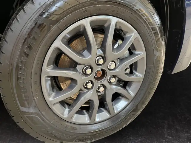 Volkswagen Transporter view 15