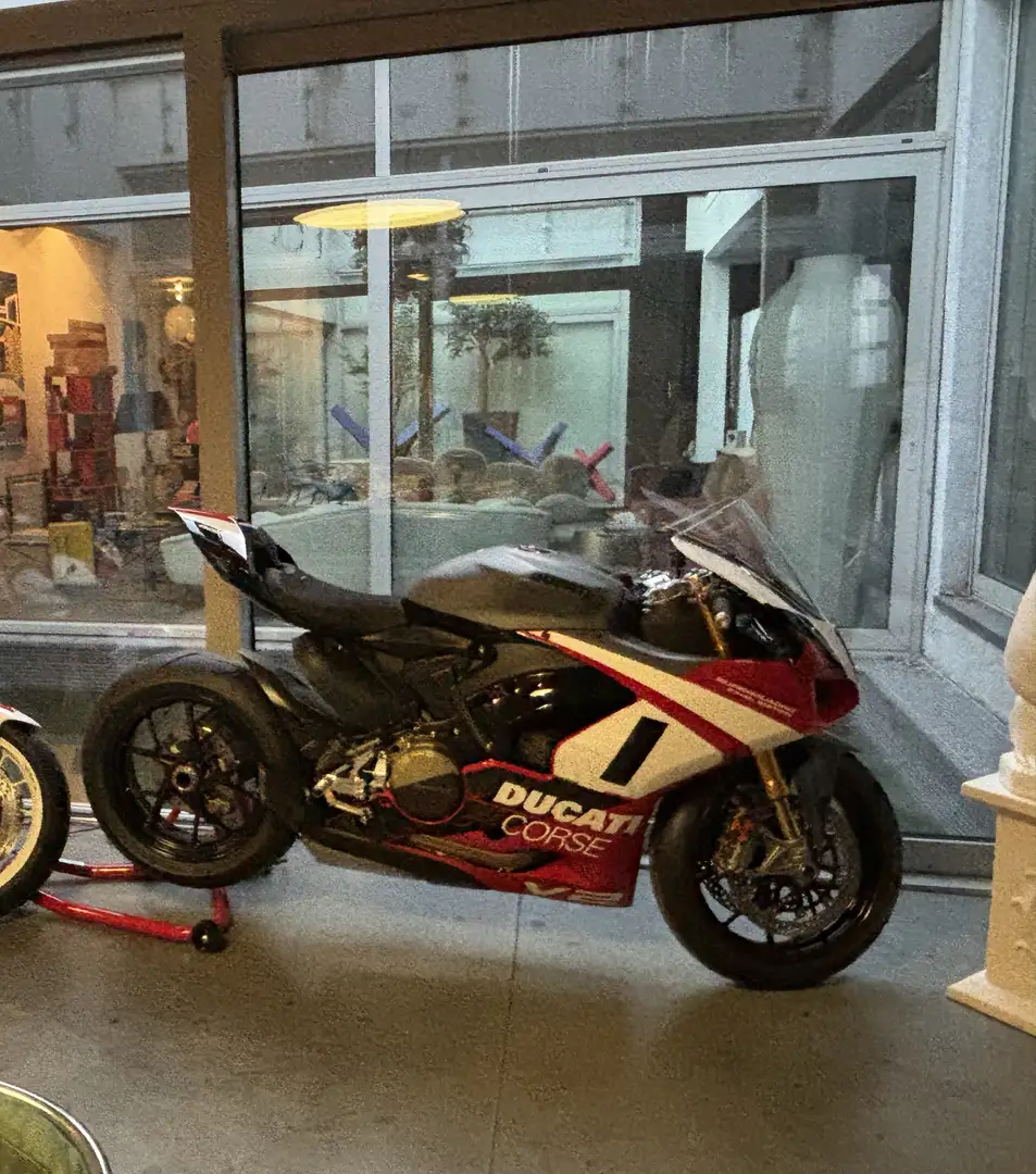 Ducati Panigale V2 PANIGALE V2 SUPERQUADRO FINAL EDITION - 1
