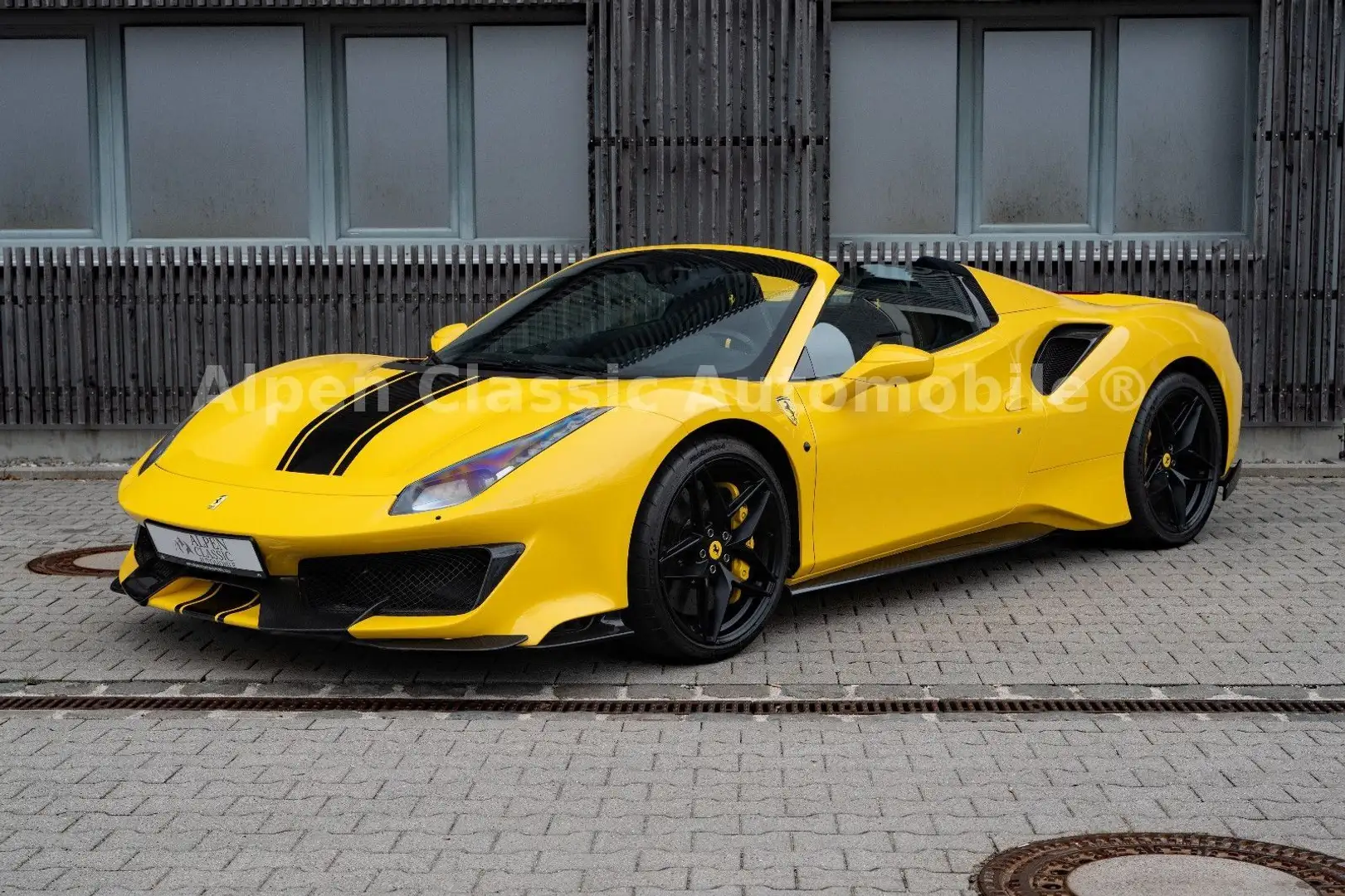 Ferrari 488 Spider Lift, Racing-Seats, Carbon Geel - 1