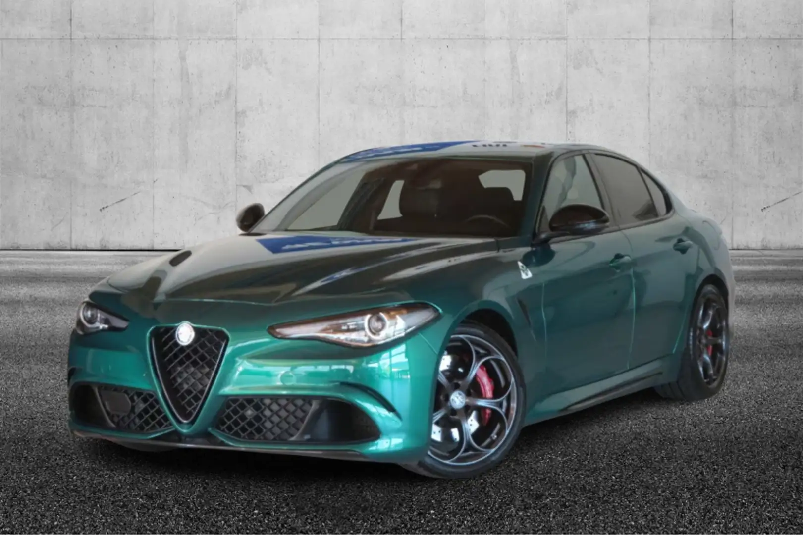 Alfa Romeo Giulia 2.9 T V6 AT8 Quadrifoglio Groen - 1