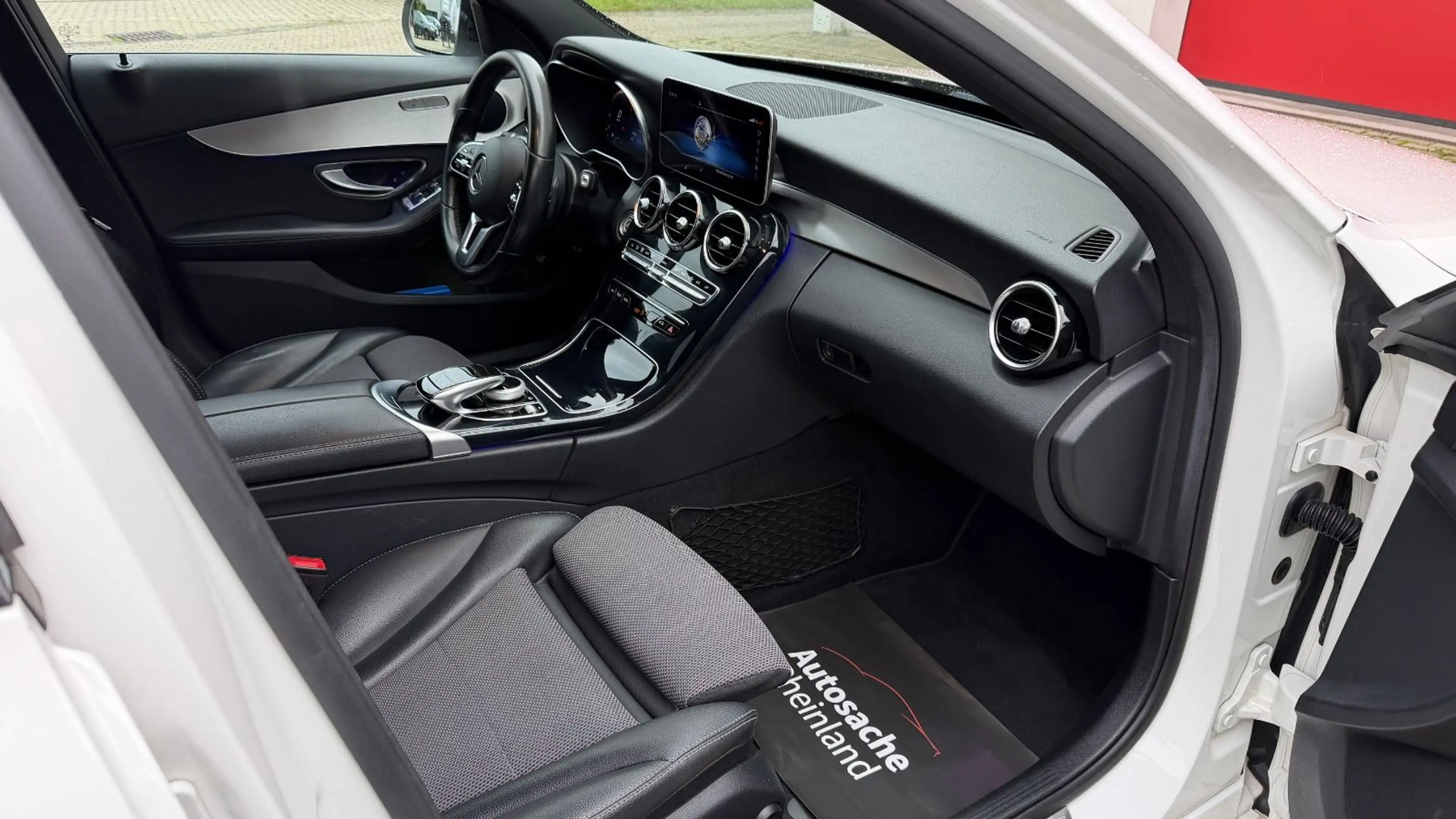 Mercedes-Benz C 220 d T AMG*2.Hd*Multibeam*Virtual*Garantie* — photo 13