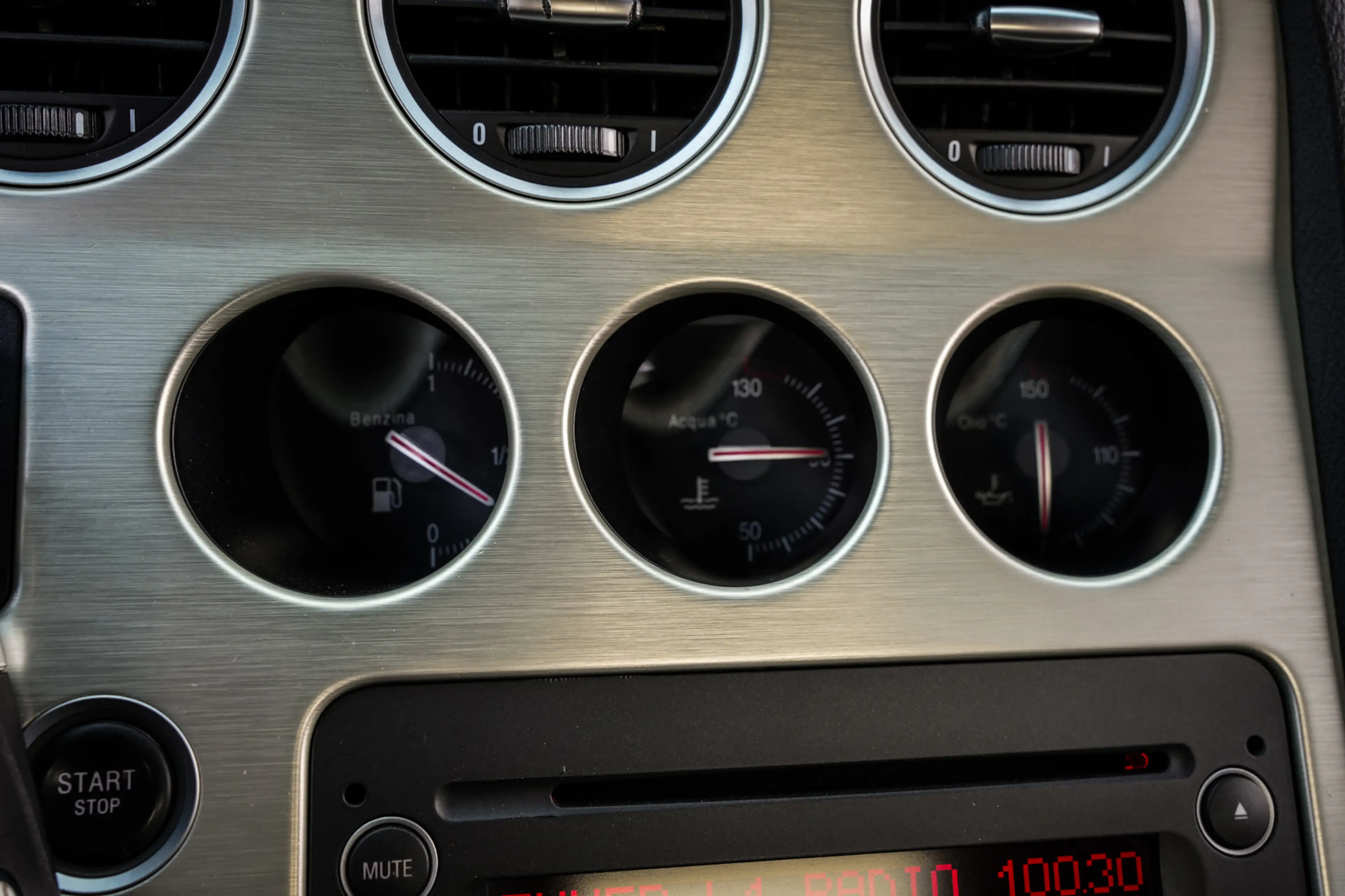 Alfa Romeo Spider 3.2 JTS Q4 Exclusive | Clima | Leder | Cruise | Xe — photo 22