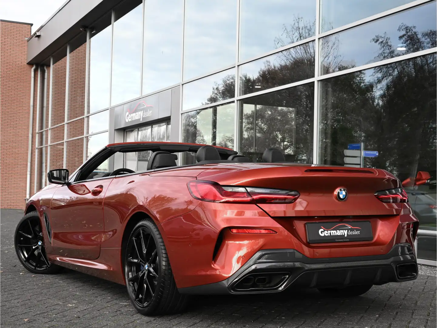BMW M850 8-serie M850i 531pk xDrive High Executive Sunset O Oranje - 2