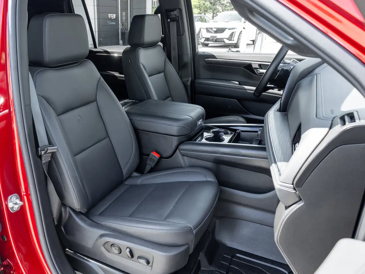 Chevrolet Suburban снимка Chevrolet Suburban