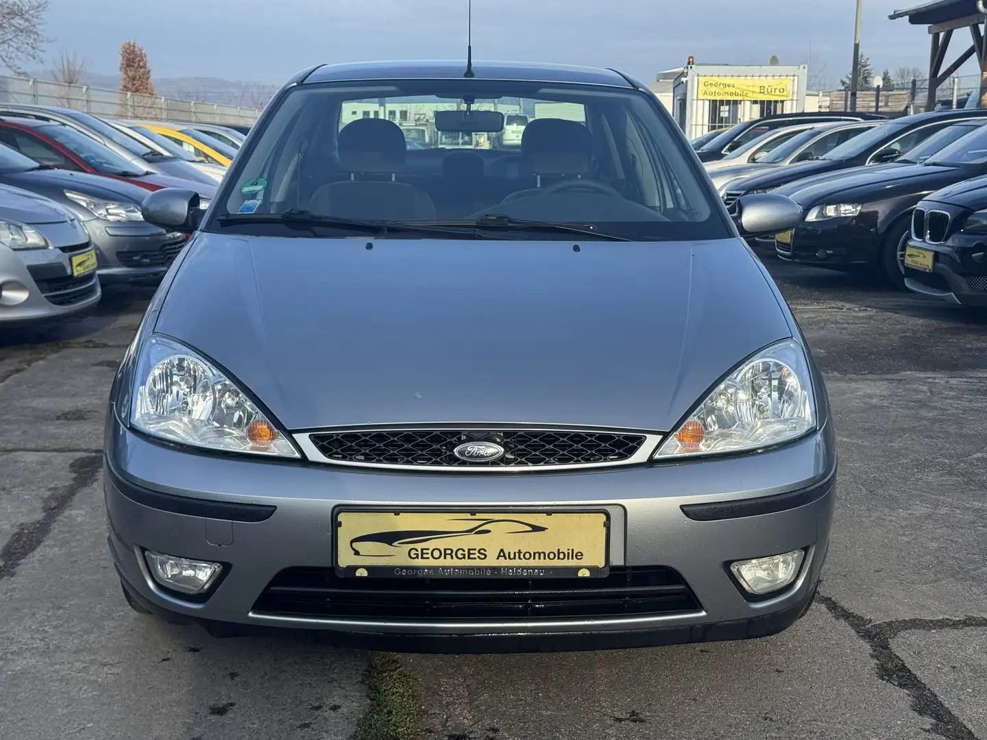 Ford Focus Focus Ghia Exclusiv klima Tüv bis Nov 26 Vert - 2