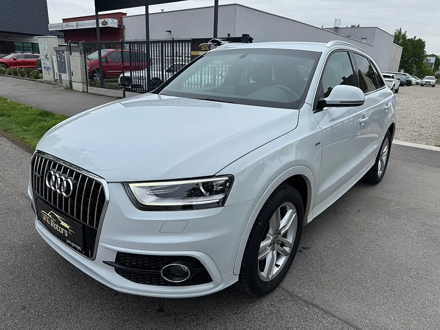 Audi Q3 2,0 TDI quattro DPF S-tronic Weiß - 2