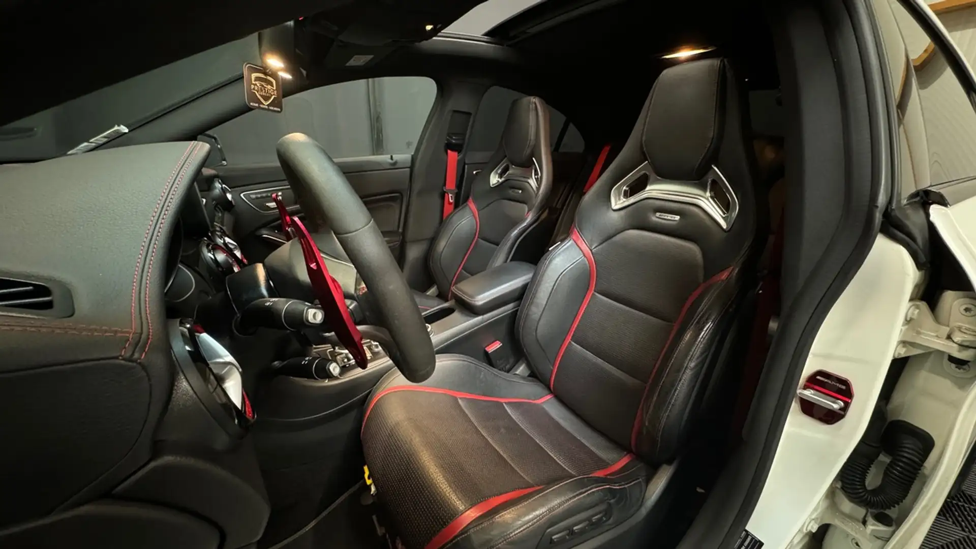 Mercedes-Benz CLA 45 AMG 45 AMG 4MATIC SPEEDSHIFT Weiß - 2