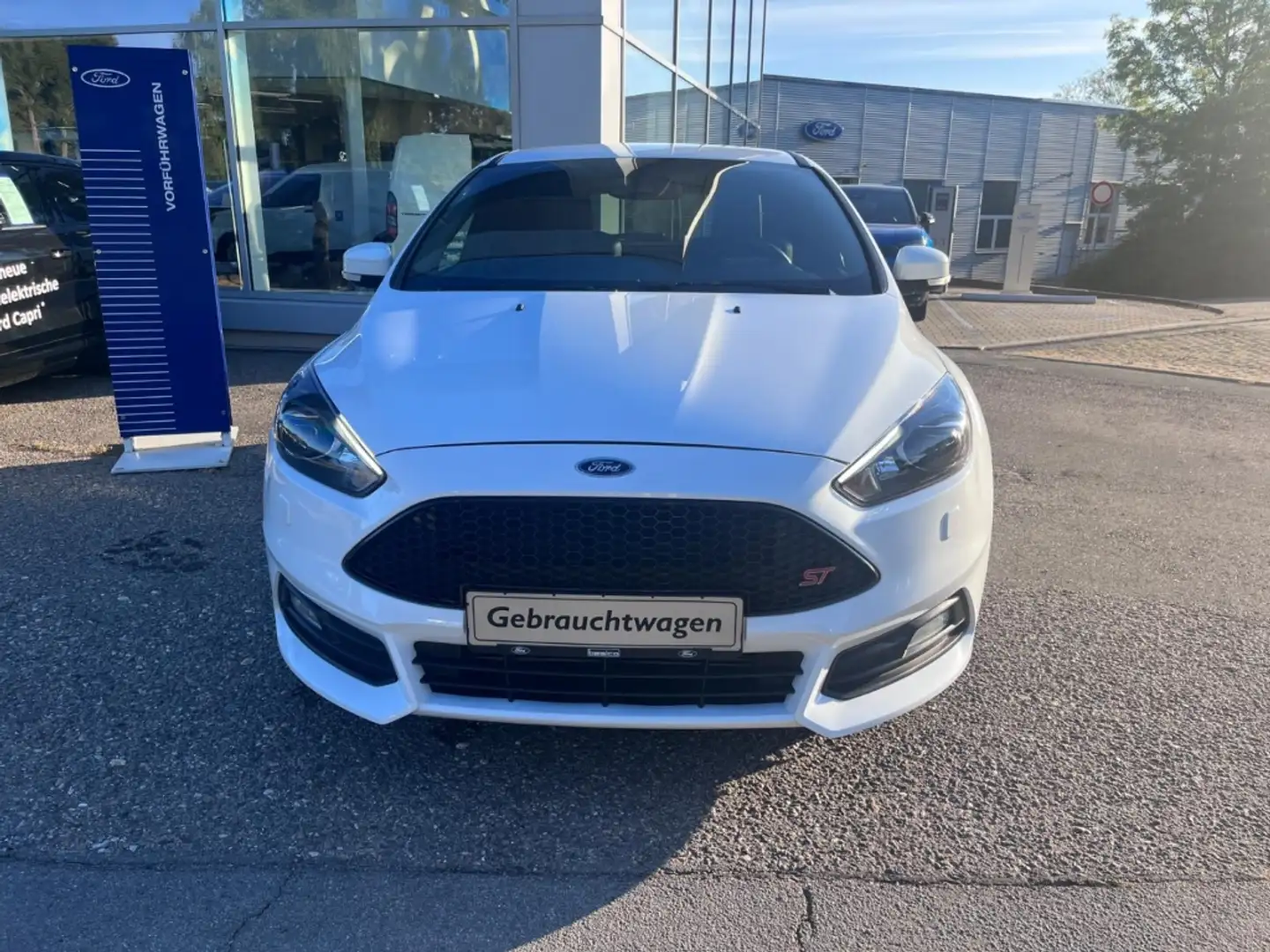 Ford Focus ST Leder-Exklusiv+Xenon+Recaro+PDC+BLIS+LMF Blanco - 2
