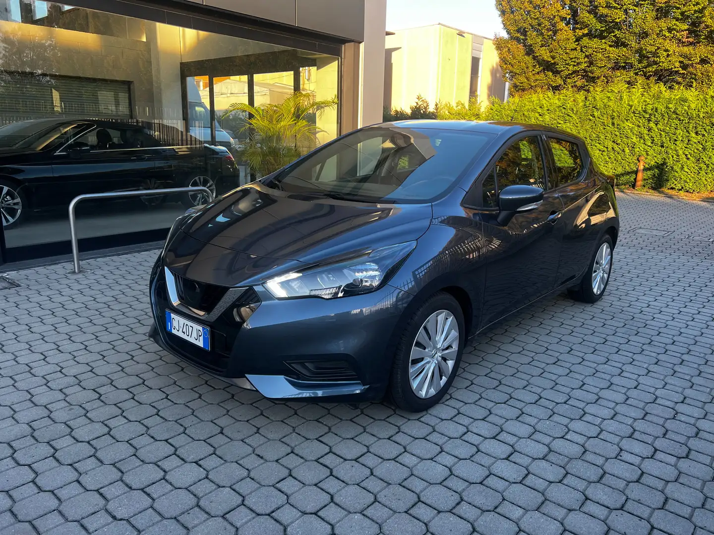 Nissan Micra 1.0 ig-t Acenta 92cv Gris - 1
