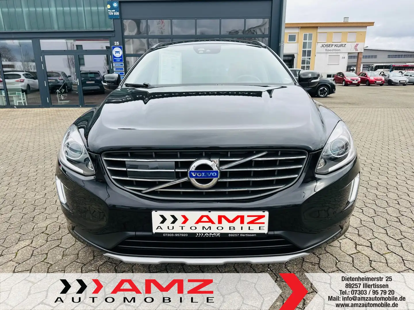 Volvo XC60 XC 60 2.0 Schaltgetriebe - Momentum 2WD Schwarz - 2