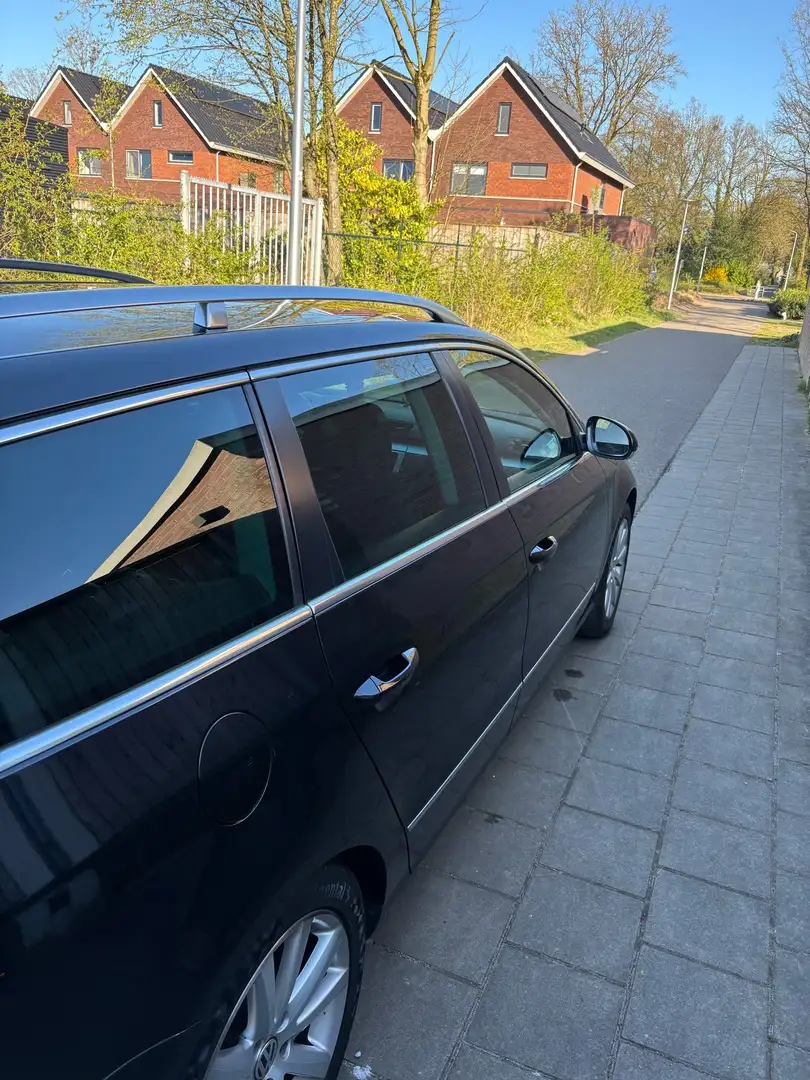 Volkswagen Passat 1.4 TSI EcoFuel Highline - 2