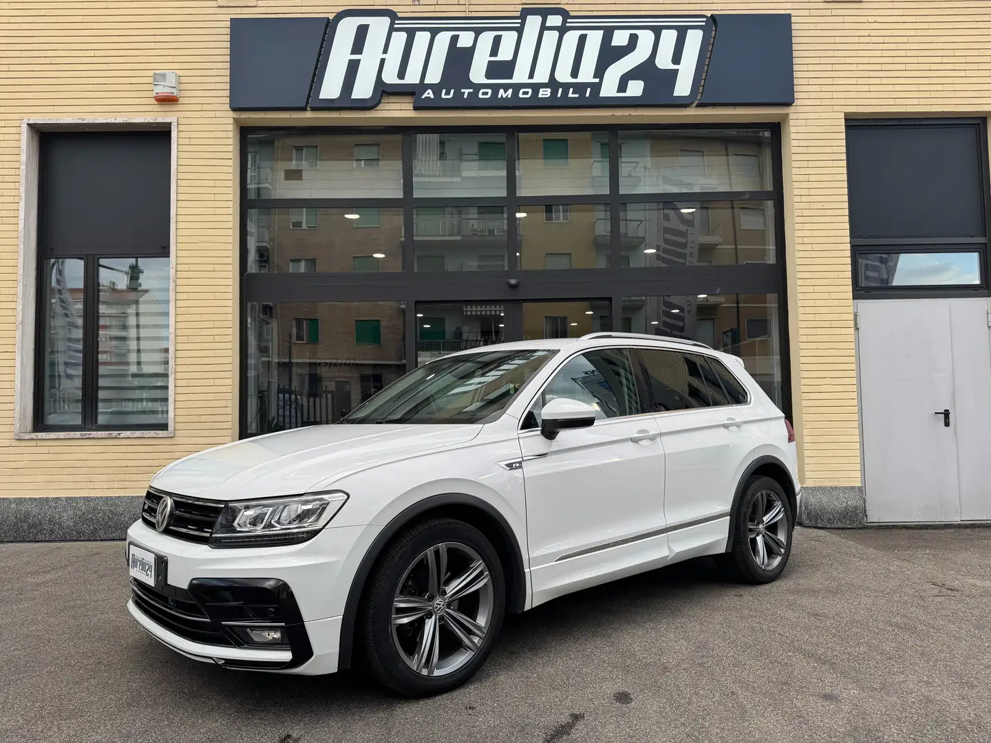 Volkswagen Tiguan R-line Bianco - 2