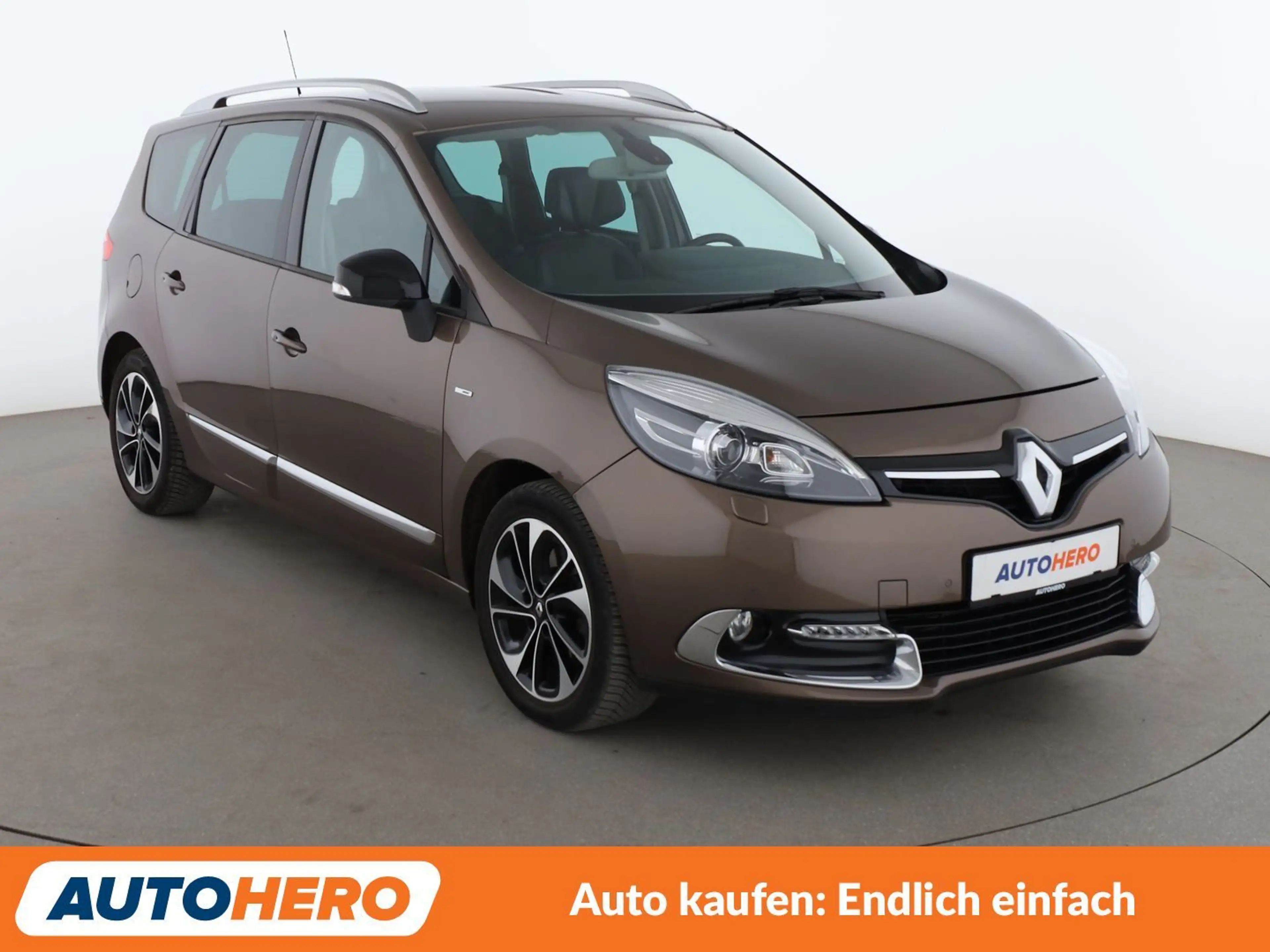 Renault Grand Scenic 2.0 dCi BOSE Edition *NAV*TEMPO*CAM*PDC*SHZ*AHK* — photo 8