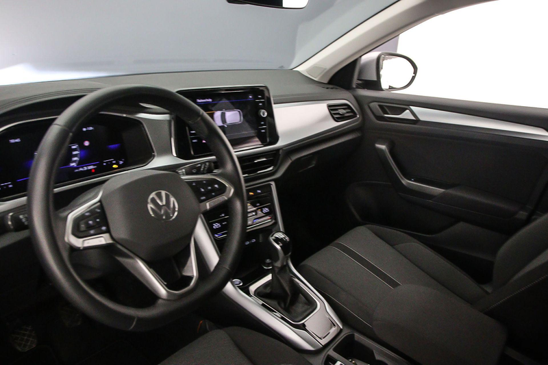 Volkswagen T-Roc Life Edition 1.0 TSI 115pk Adaptive cruise control — photo 5