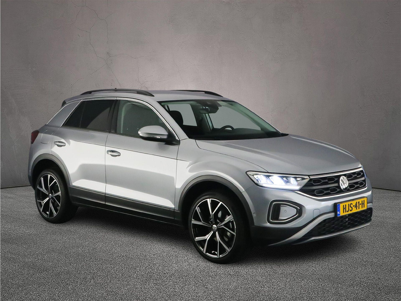 Volkswagen T-Roc Life Edition 1.0 TSI 115pk Adaptive cruise control — photo 9