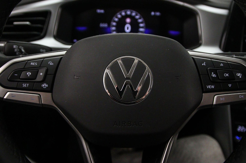 Volkswagen T-Roc Life Edition 1.0 TSI 115pk Adaptive cruise control — photo 14
