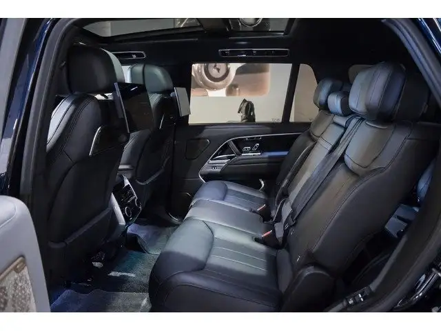 Land Rover Range Rover view 9