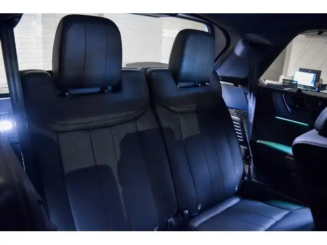 Land Rover Range Rover view 14