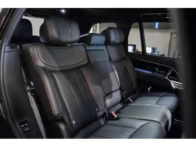 Land Rover Range Rover view 12