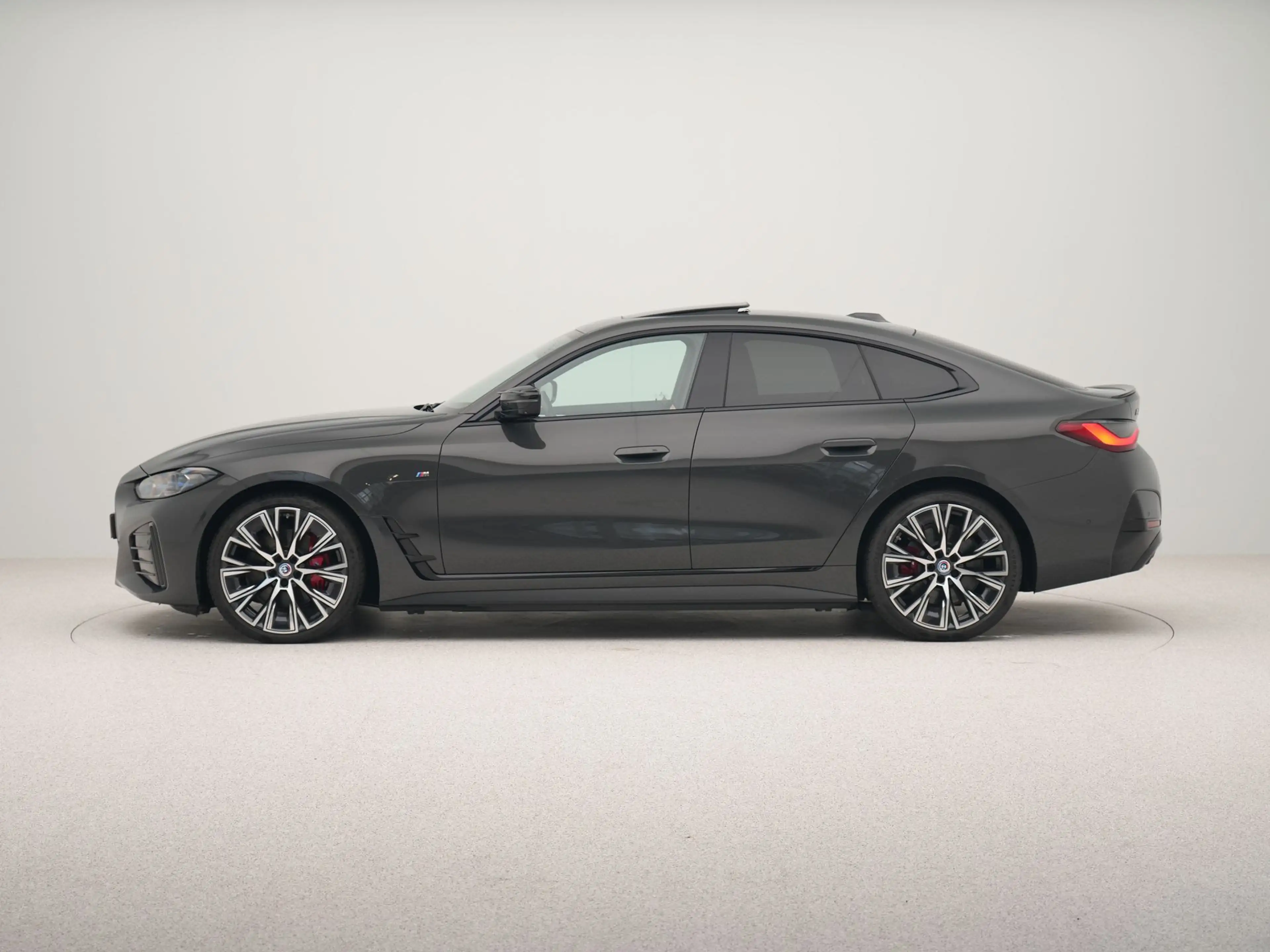 BMW i4 M50 High Executive 84 kWh SoH 97% — photo 11