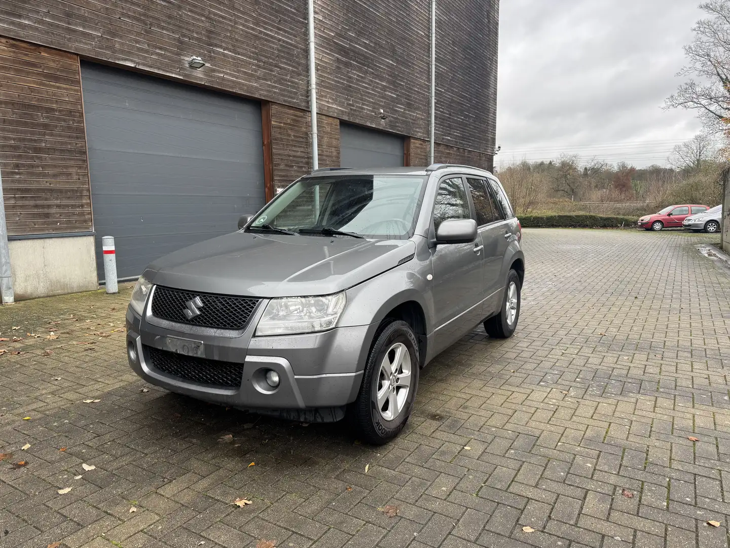 Suzuki Grand Vitara 2.0 Comfort - 1