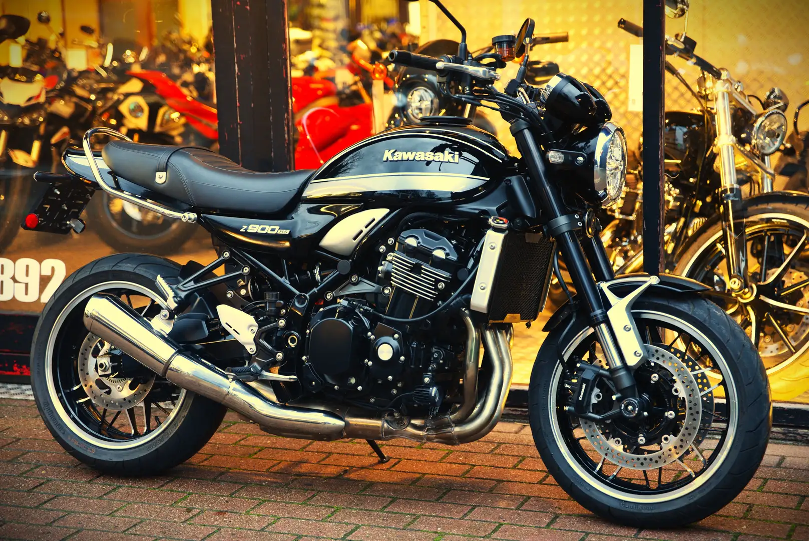 Kawasaki Z900RS ***MOTO VERTE*** Noir - 1