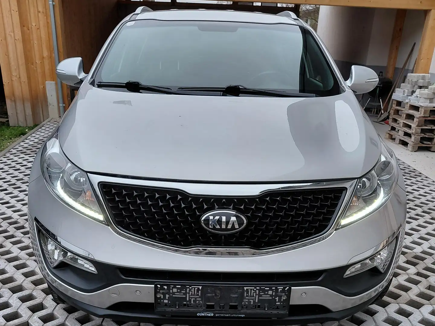 Kia Sportage 1.7 CRDi 2WD Fif Brazuca Silber - 2