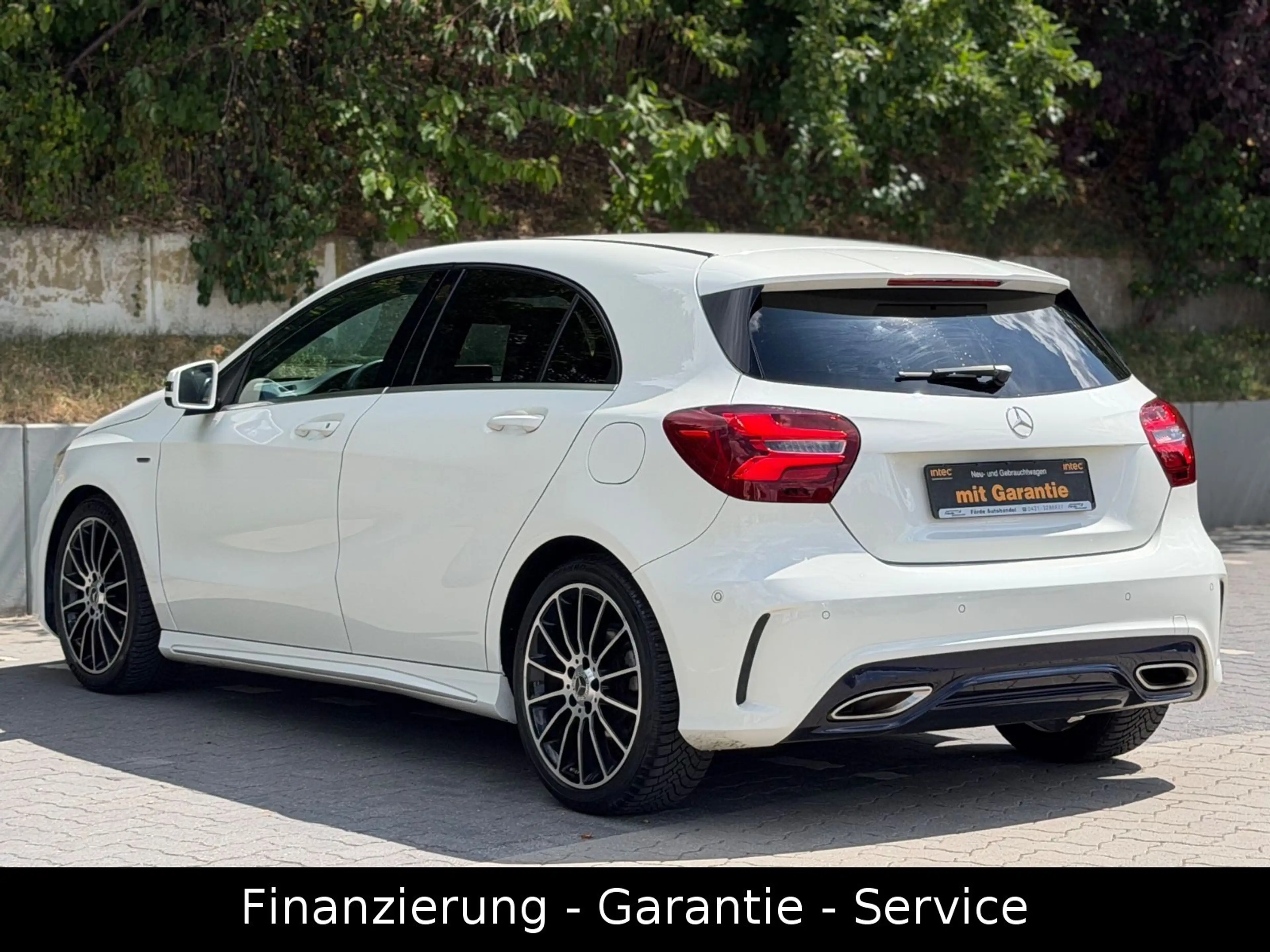 Mercedes-Benz A 180 AMG Line/SPORT/LEDER/LED/WENIG KM/KEYLESS — photo 9