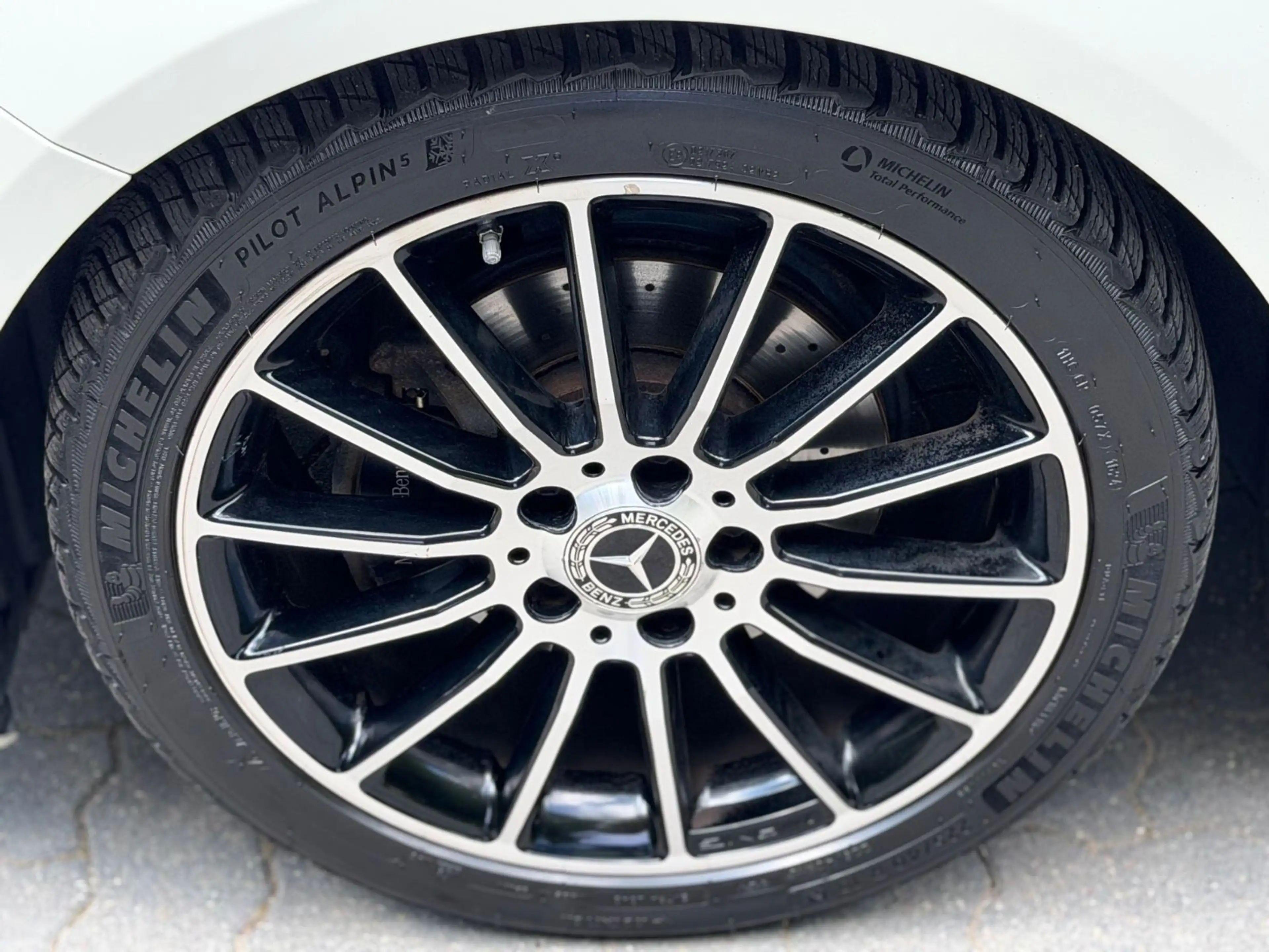 Mercedes-Benz A 180 AMG Line/SPORT/LEDER/LED/WENIG KM/KEYLESS — photo 12