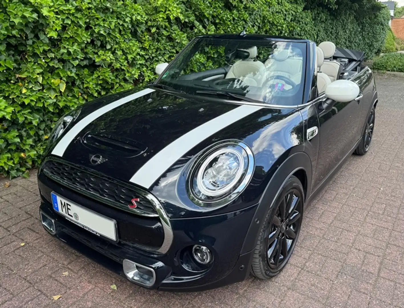 MINI Cooper S Cabrio *NAVI*KLIMA*HUD*LED*TEMPO*PDC*SHZ*LEDER*AppleCar* Schwarz - 1