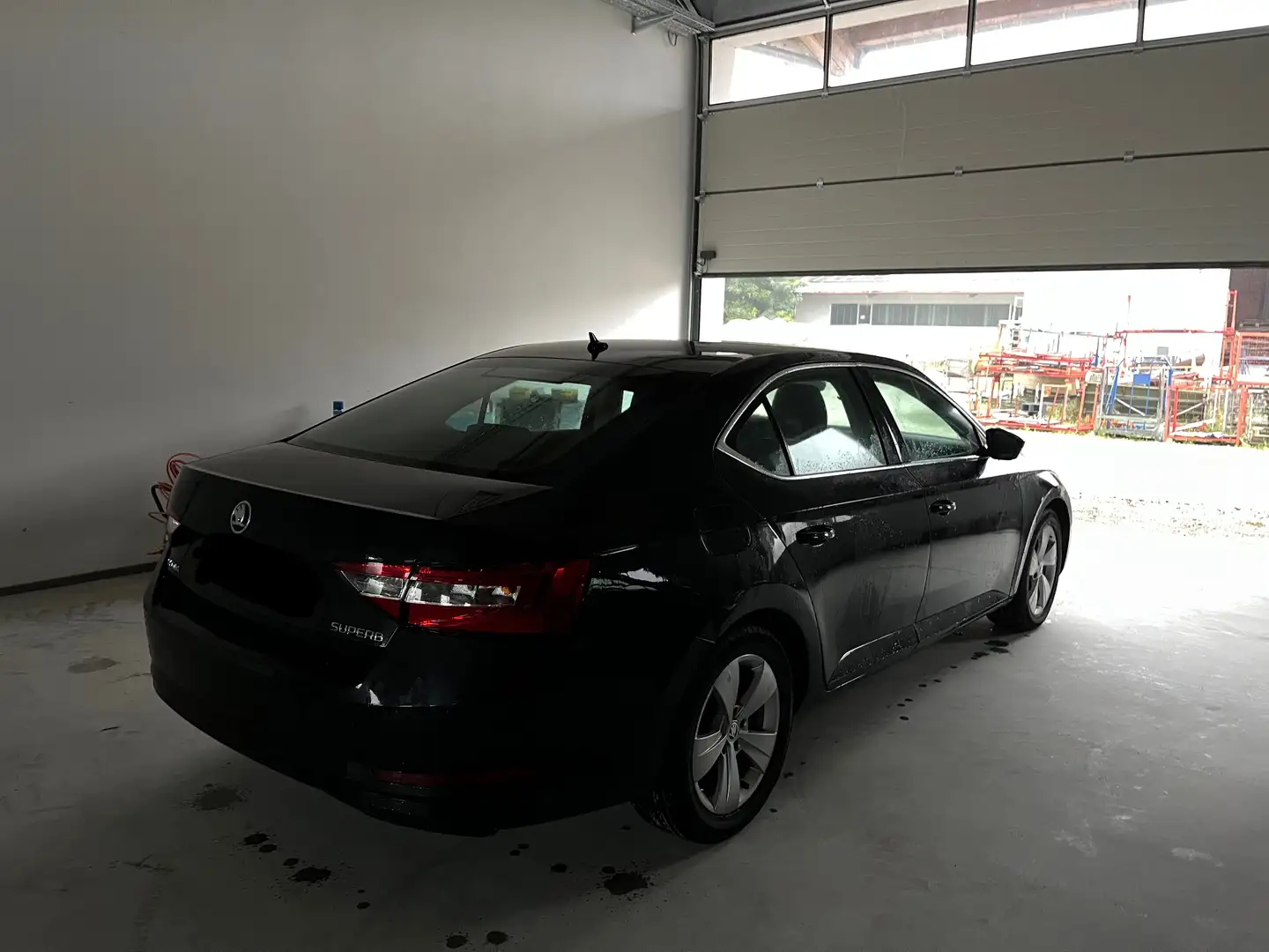 Skoda Superb Superb 2.0 TDI Style Schwarz - 2
