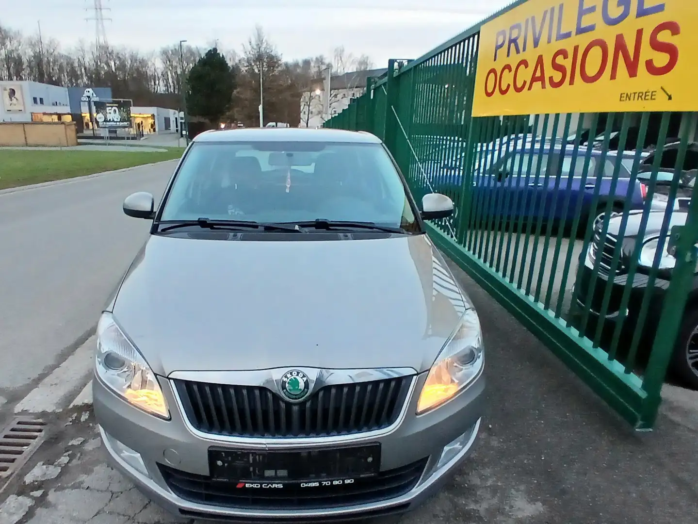Skoda Fabia 1.2 CR TDi AiRCO RCD EURO 5 EMBRAYAGE NEUF Gris - 2
