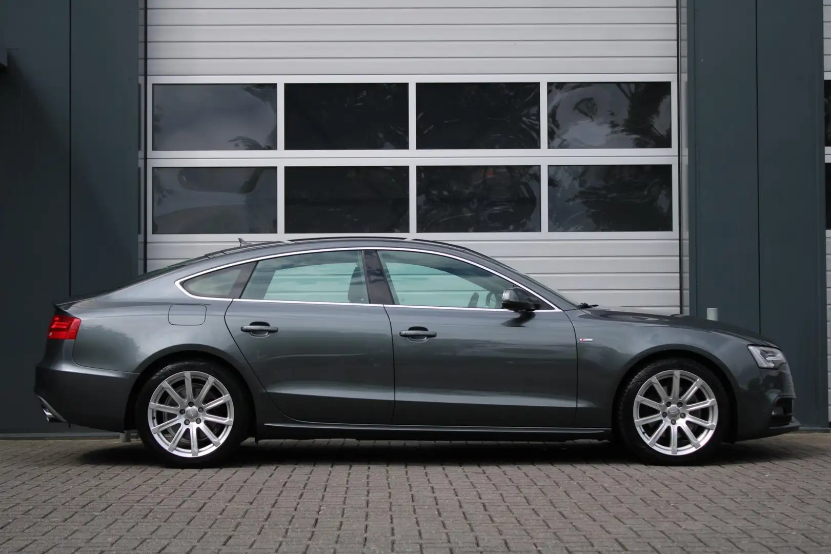 Audi A5 Sportback 1.8 TFSI Sport Edition S-Line Automaat C Gris - 2