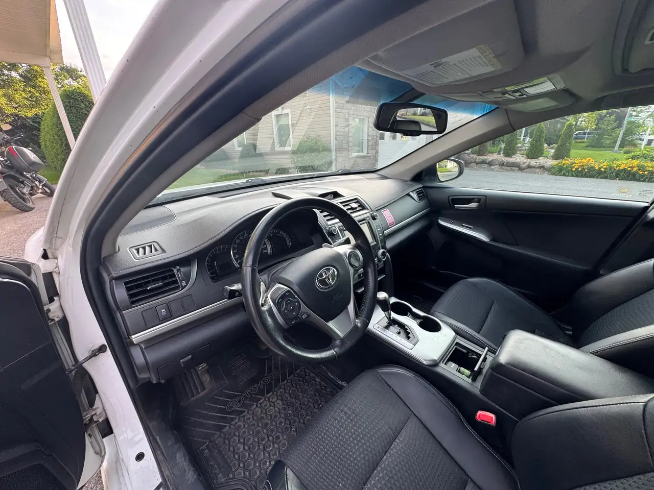 Toyota Camry photo Toyota Camry