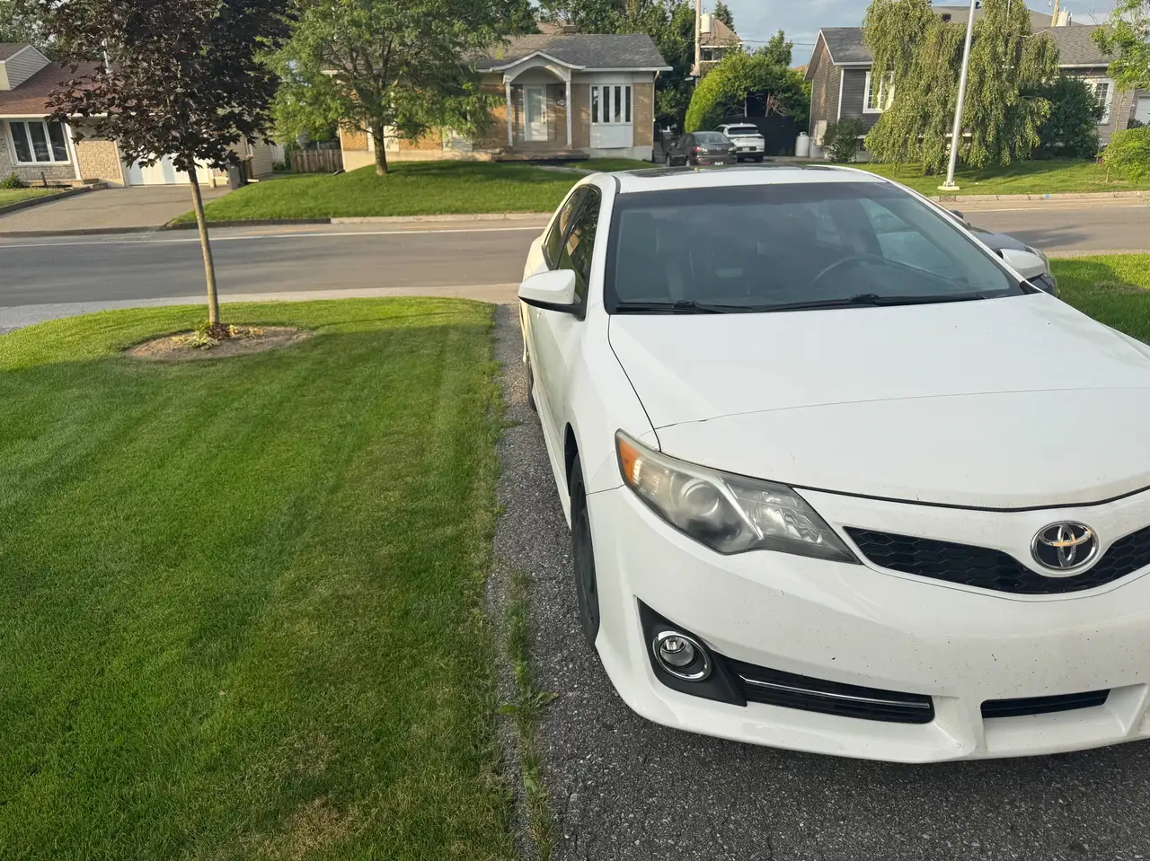 Toyota Camry photo Toyota Camry