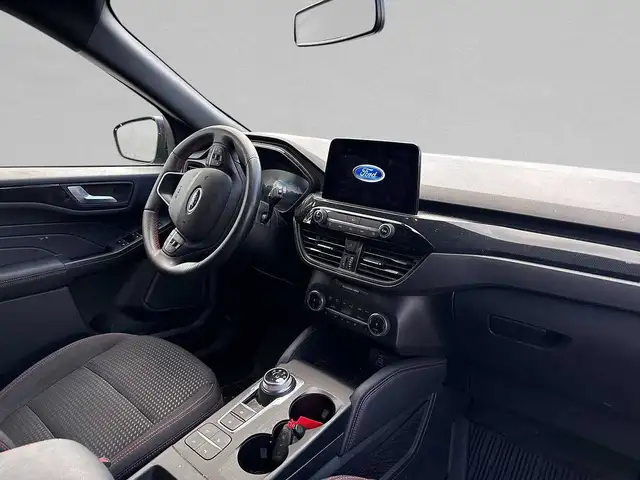 Ford Kuga view 4