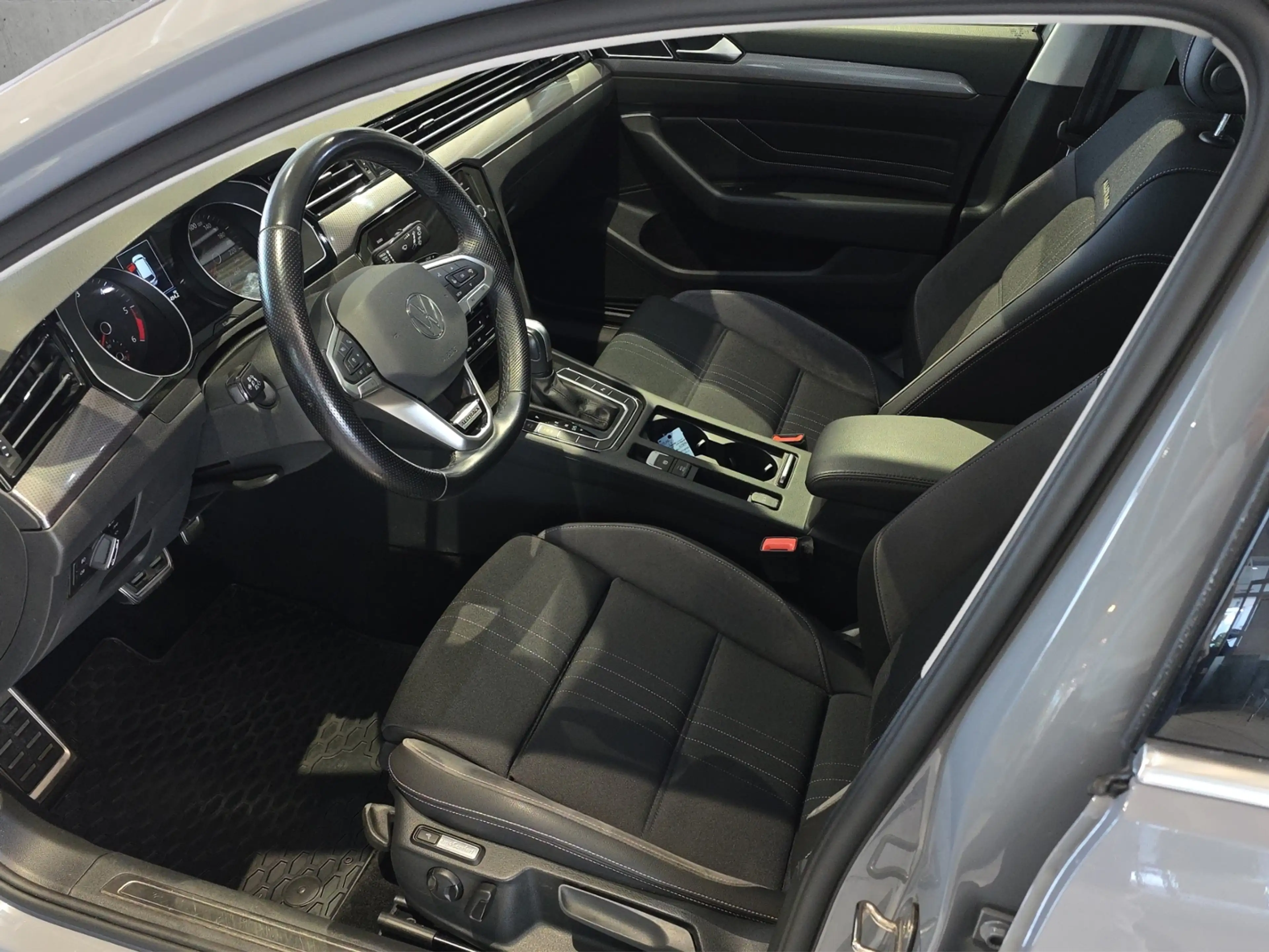 Volkswagen Passat Alltrack 4Motion 2.0 TDI DSG*ACC*KAM* — photo 7