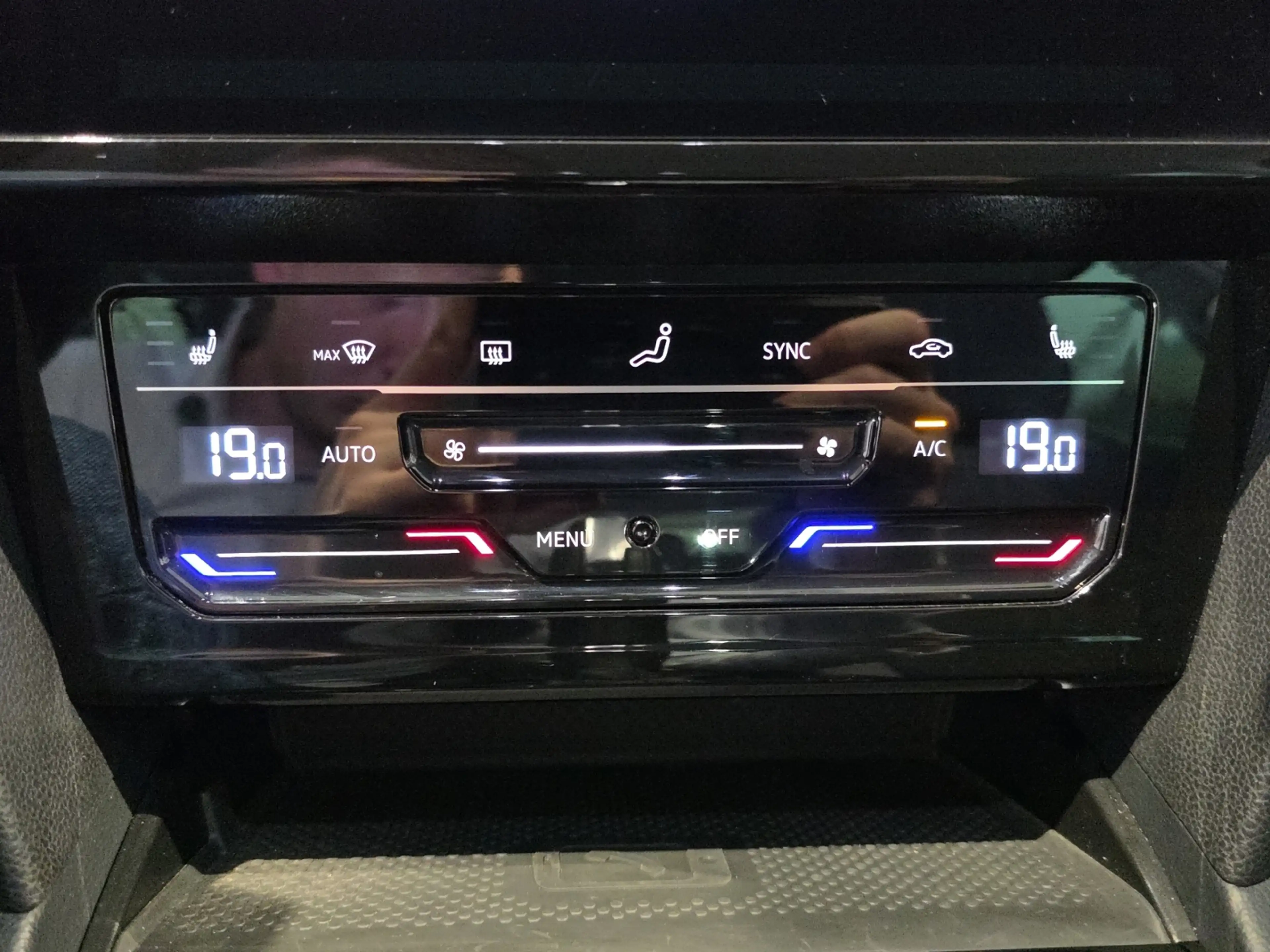 Volkswagen Passat Alltrack 4Motion 2.0 TDI DSG*ACC*KAM* — photo 14