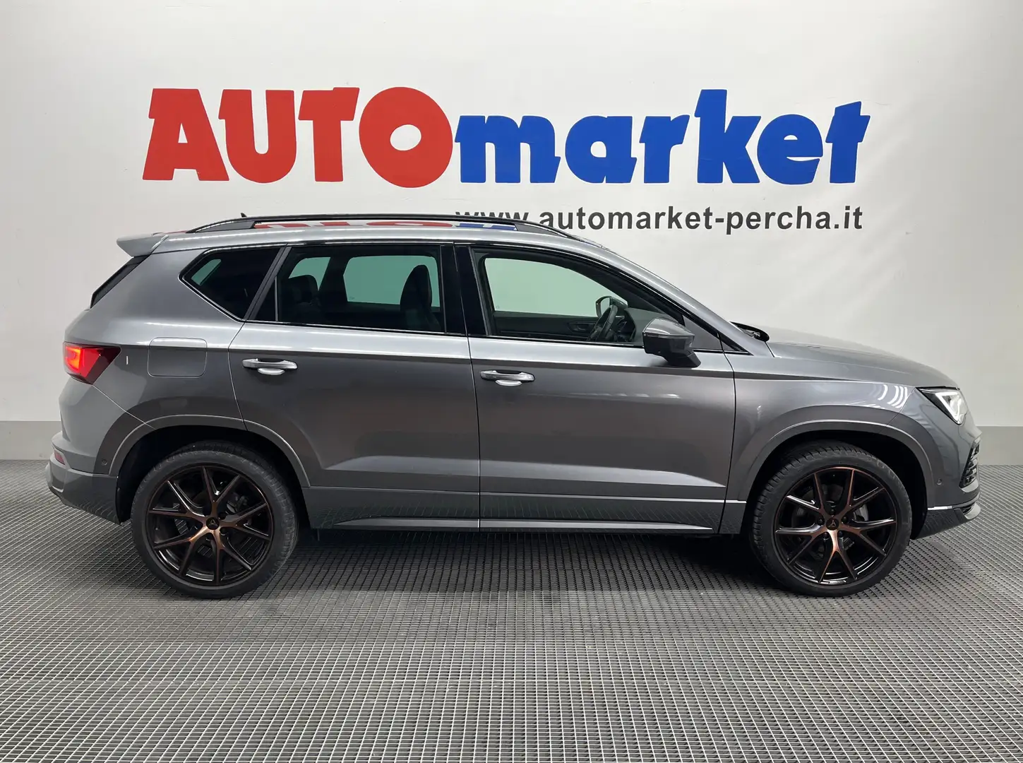 CUPRA Ateca 1.5 TSI 150CV DSG Šedá - 1