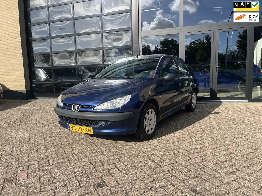 Peugeot 206 2005 из Европы — купить под ключ