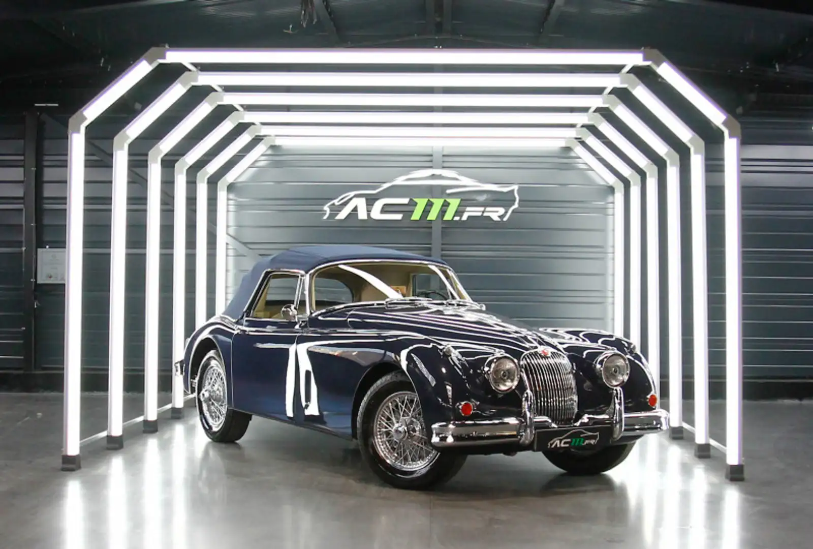 Jaguar XK Cabriolet DHC RESTAURATION INTEGRALE / EXPERTISEE / XK150 Blau - 1