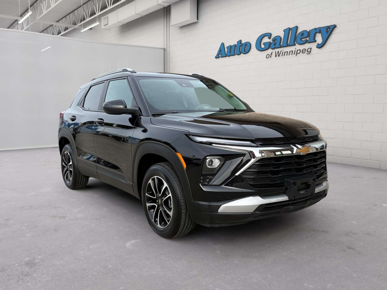 used 2025 Chevrolet TrailBlazer car, priced at $28,896