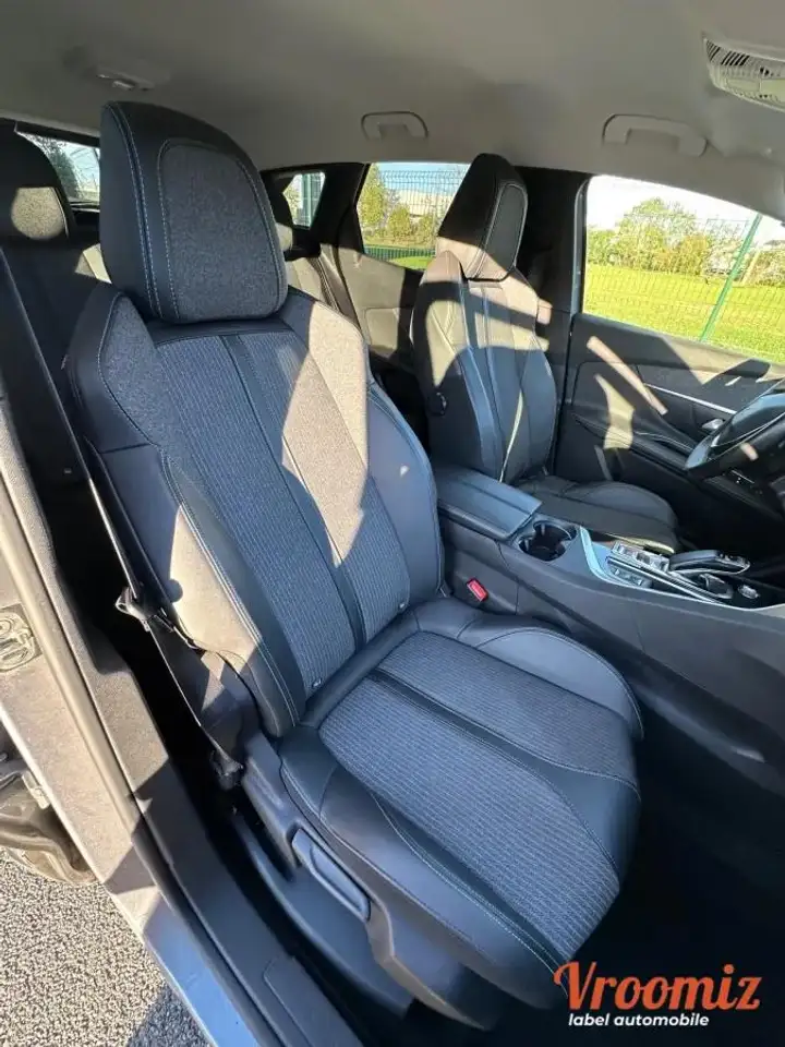 Peugeot 3008 3008 Plug-In Hybrid — photo 13