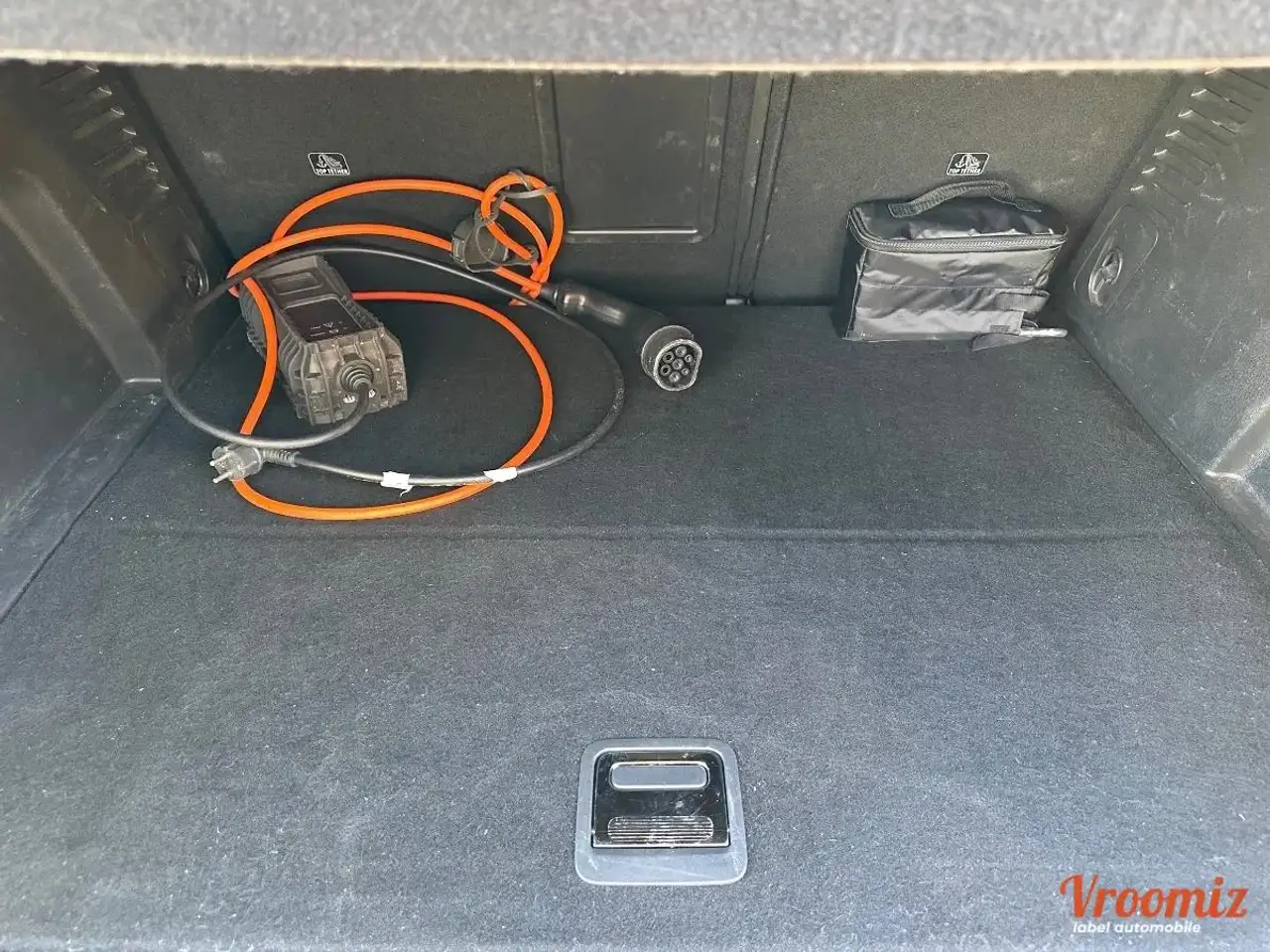Peugeot 3008 3008 Plug-In Hybrid — photo 8