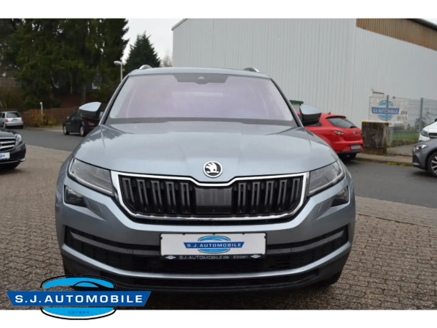 Skoda Kodiaq Style 4x4 ,Standh.,Leder,Autom,Business-Paket Gris - 2