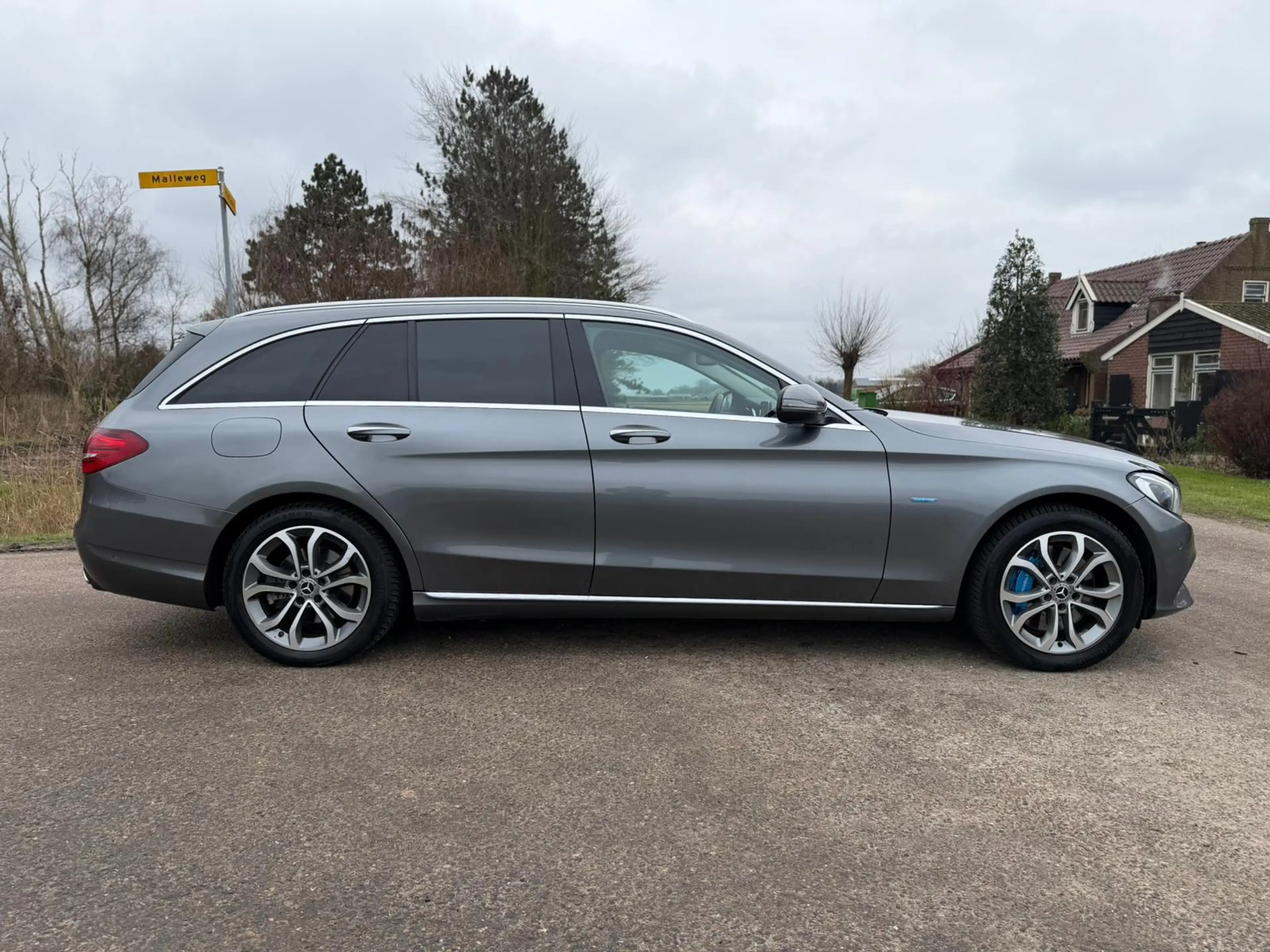 Mercedes-Benz C 350 Estate e Lease Edition Plus 17inch Cruise Control — photo 7